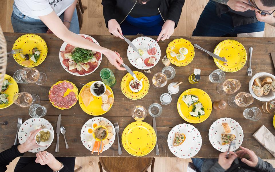 Table Réalisé par le restaurant À Lombre - Paris 11ème