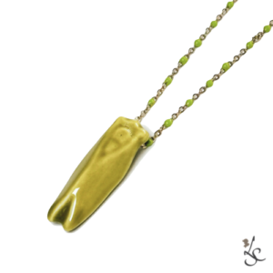Bijou Cigale à porter - Couleur Vert Anis - Faïences Louis Sicard