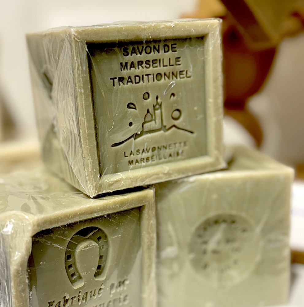 Le Cube de Savon de Marseille du Fer à Cheval - Boutique Déco Faïences Louis Sicard